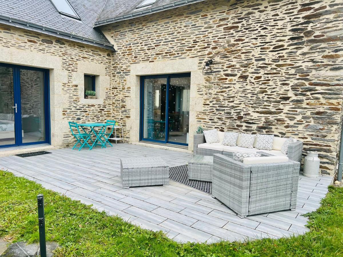 Bed and Breakfast Au Petit Bonheur De Claire Et Jo La Chapelle-Caro Exterior foto